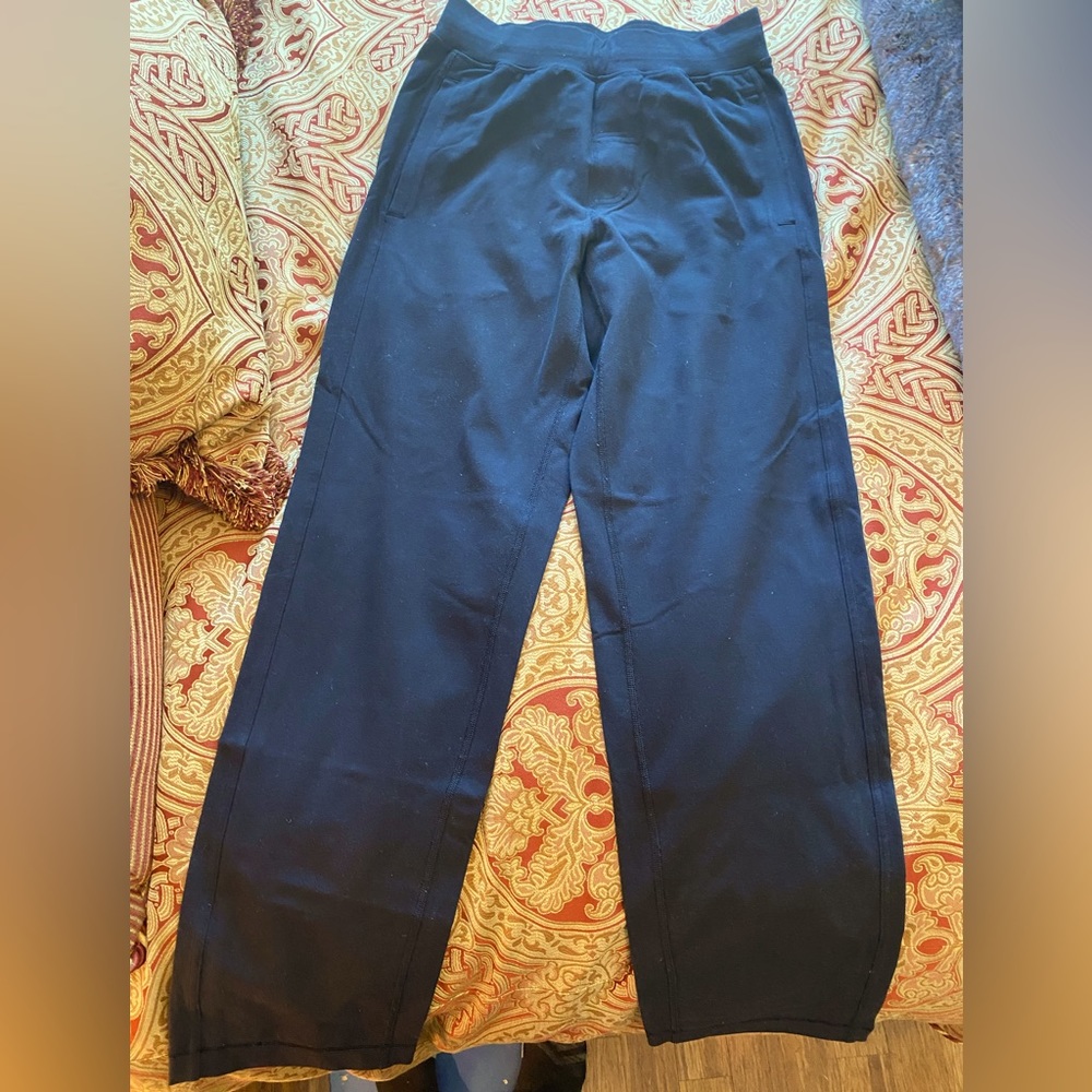Lululemon men’s athletic pants/jogger.
